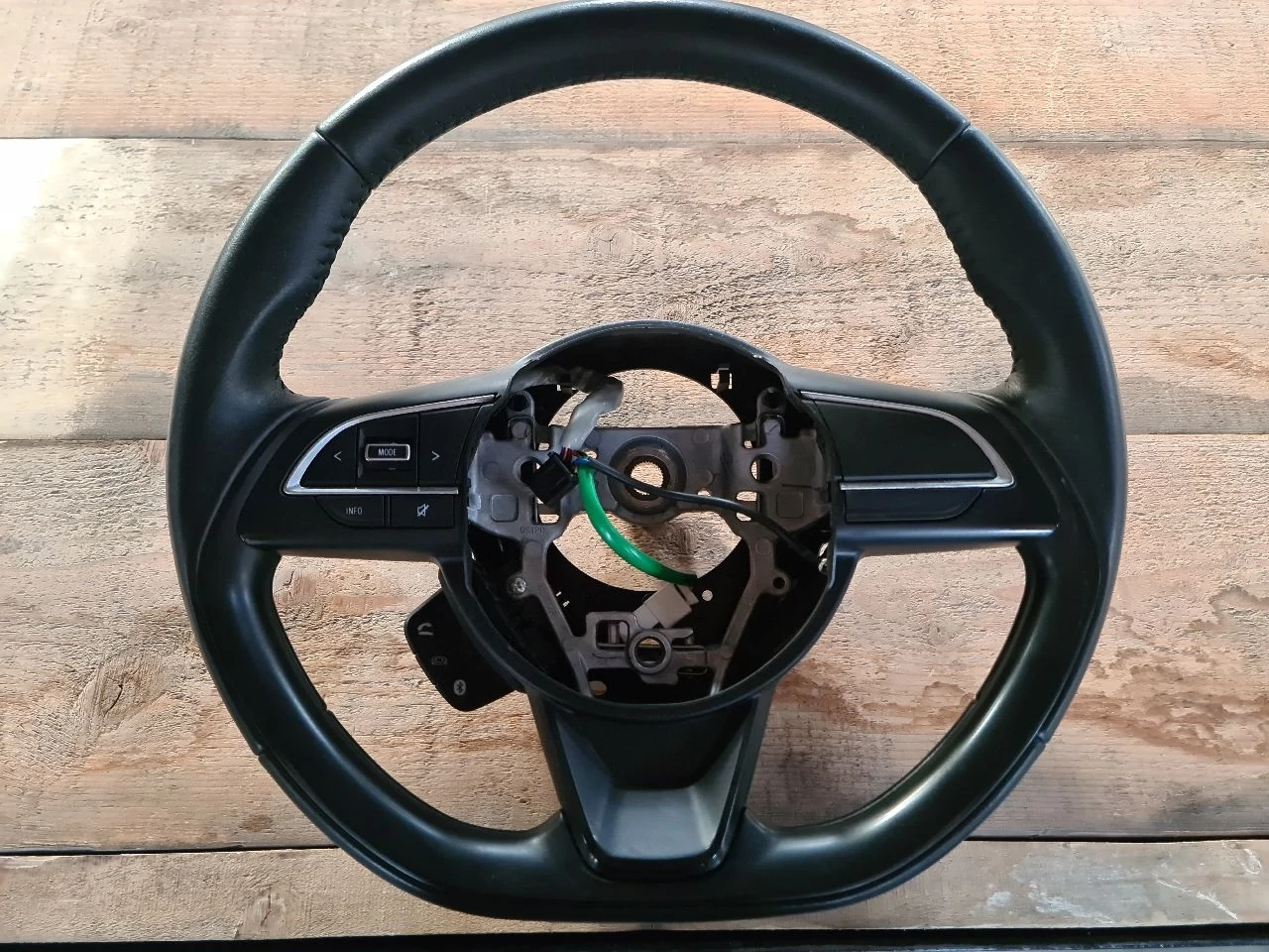 SUZUKI SWIFT V multikormány