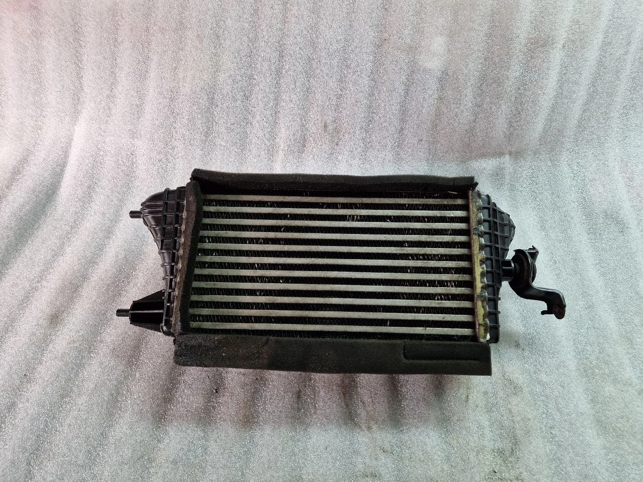 SUZUKI SWIFT V 1.0 Intercooler