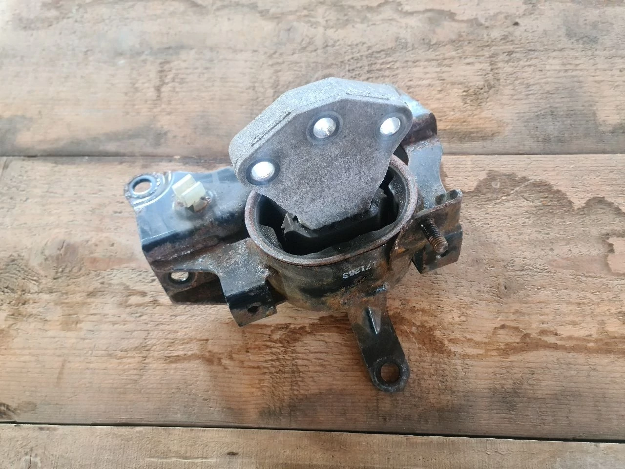 SUZUKI SWIFT V 1.0 Váltó Tartó Bak