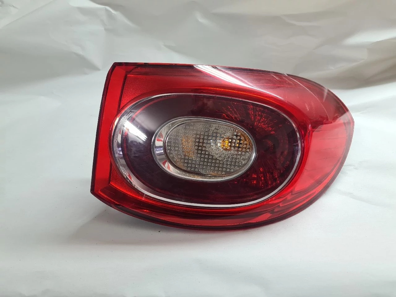 VOLKSWAGEN TIGUAN (5N) Jobb hátsó lámpa