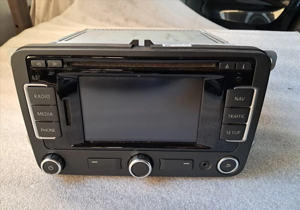 VOLKSWAGEN TIGUAN (5N) Navigációs fejegység 3C8035279S