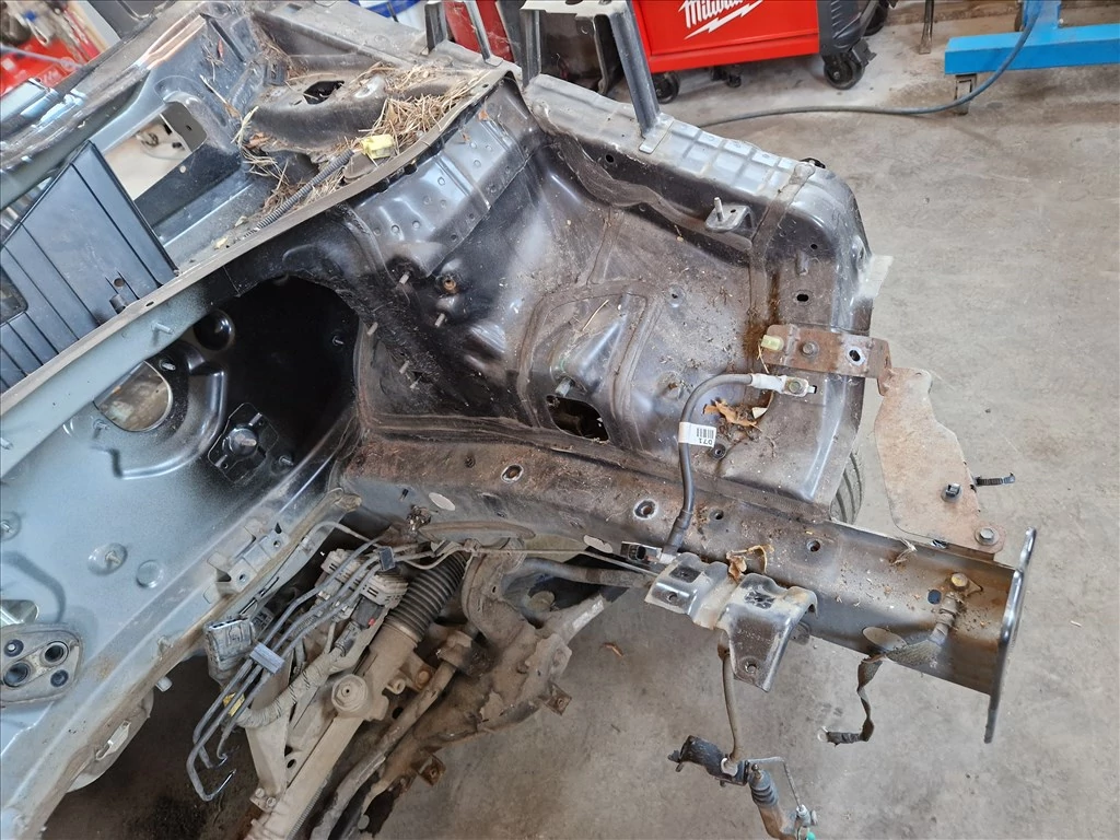 HYUNDAI TUCSON (TL) Bal első negyed, nyúlvány