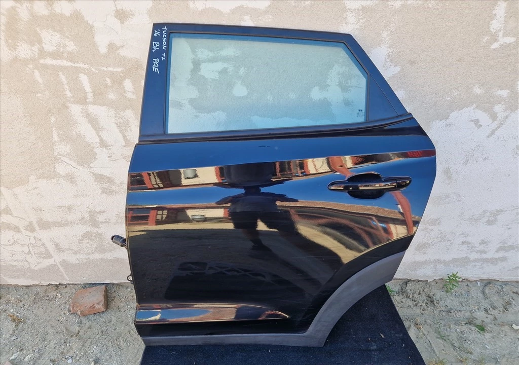 HYUNDAI TUCSON (TL) Bal hátsó ajtó