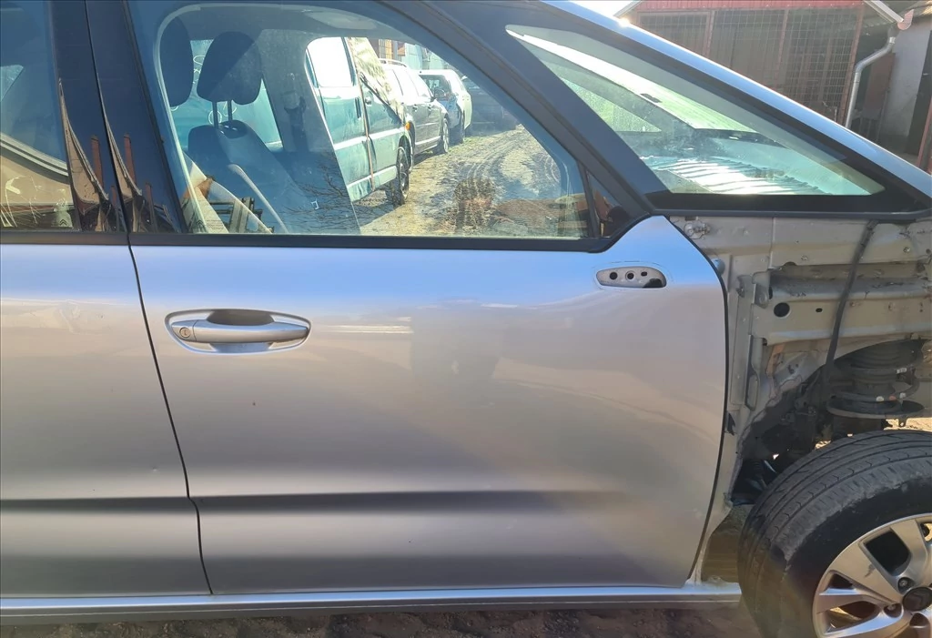 CITROEN C4 PICASSO II Jobb első ajtó 