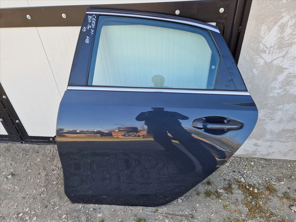 KIA CEED III (CD) Bal hátsó ajtó