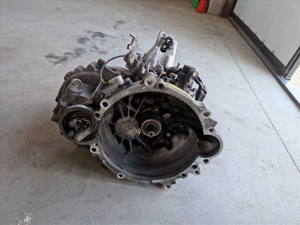 KIA CEED III (CD) 1.6 CRDI váltó WJJ6A