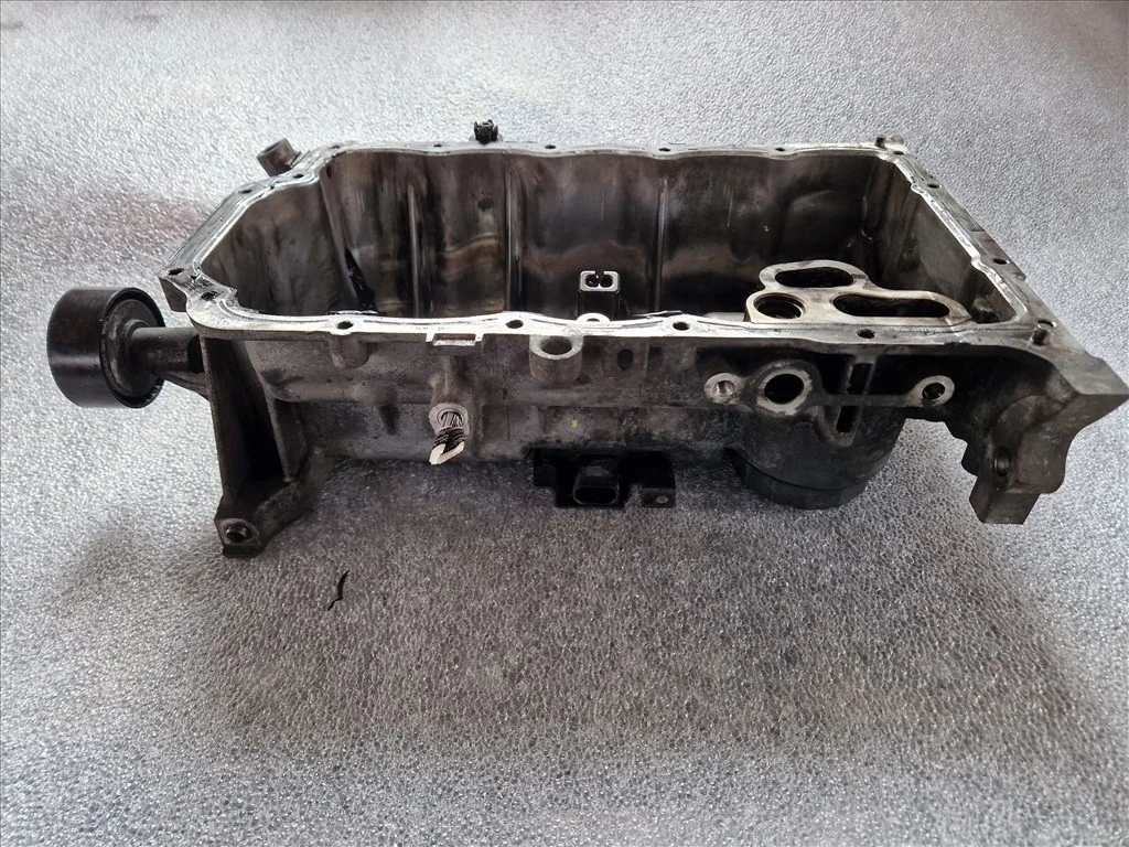 KIA CEED III (CD) 1.6 CRDI D4FE Olajteknő