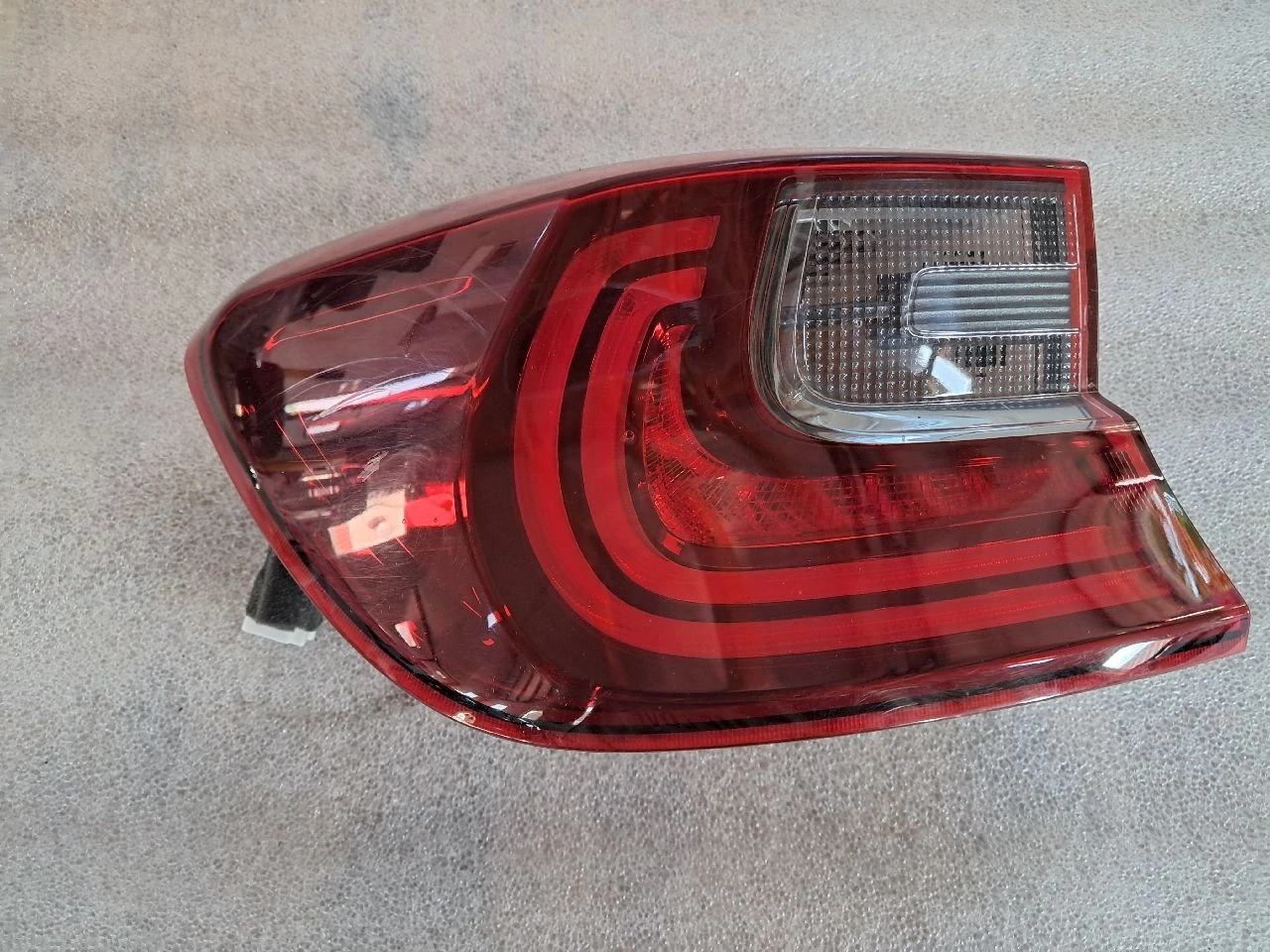 KIA CEED III (CD) bal külső hátsó lámpa 92401-J7050