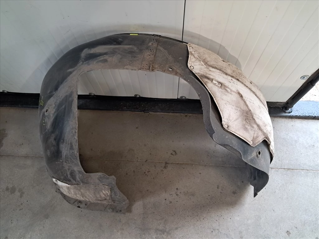 KIA CEED III (CD) Jobb első dobbetét