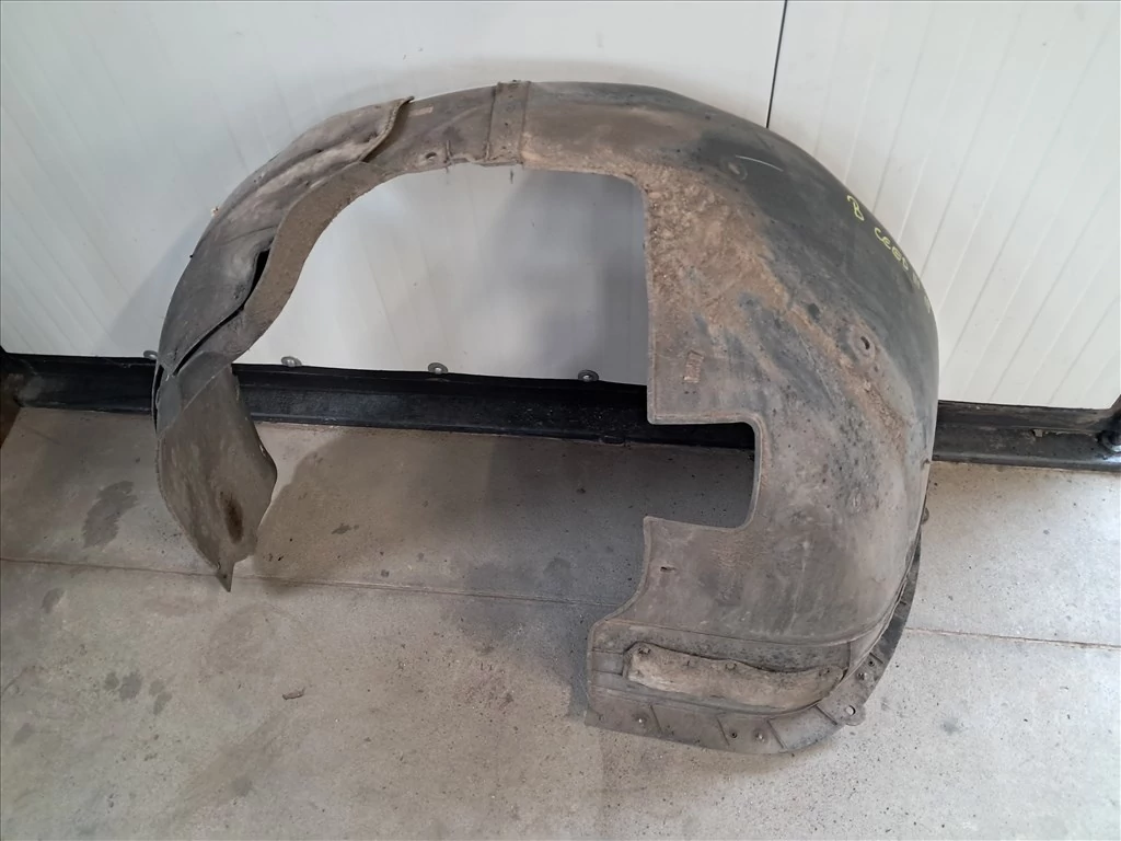 KIA CEED III (CD) Bal első dobbetét
