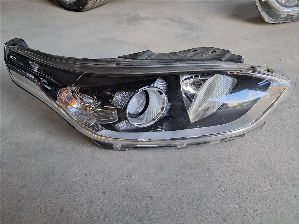 KIA CEED III (CD) Jobb fényszóró