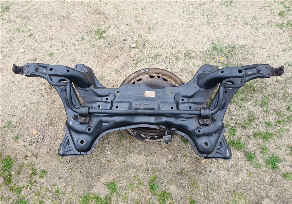 HYUNDAI I30 (GD) bölcső