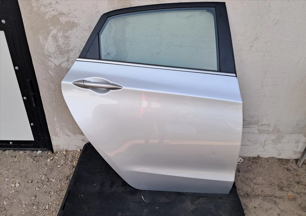 HYUNDAI I30 (GD) Jobb hátsó ajtó