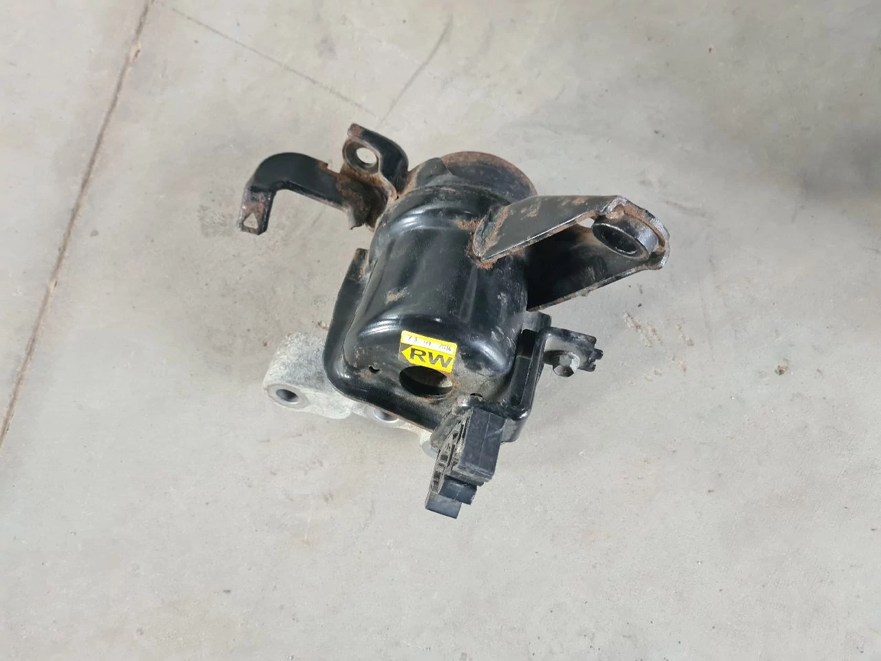 TOYOTA VERSO 1.6 D4D N47C16A (1WW) jobb motortartó bak