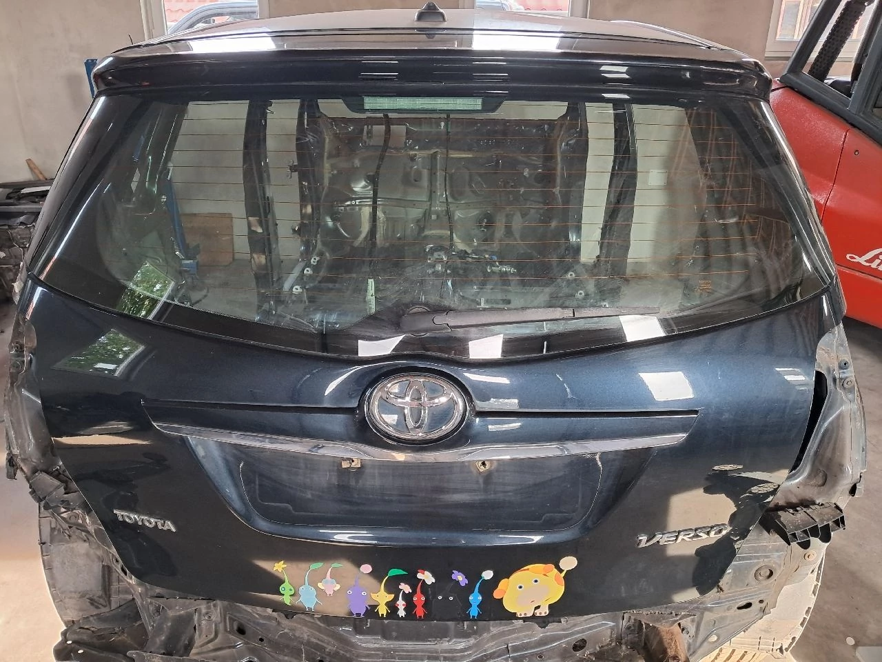 TOYOTA VERSO csomagtérajtó