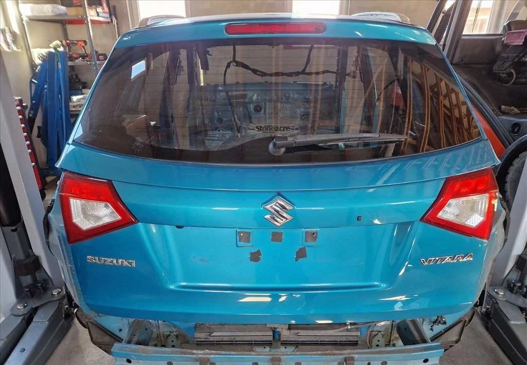 SUZUKI VITARA (LY) Csomagtérajtó ZQN
