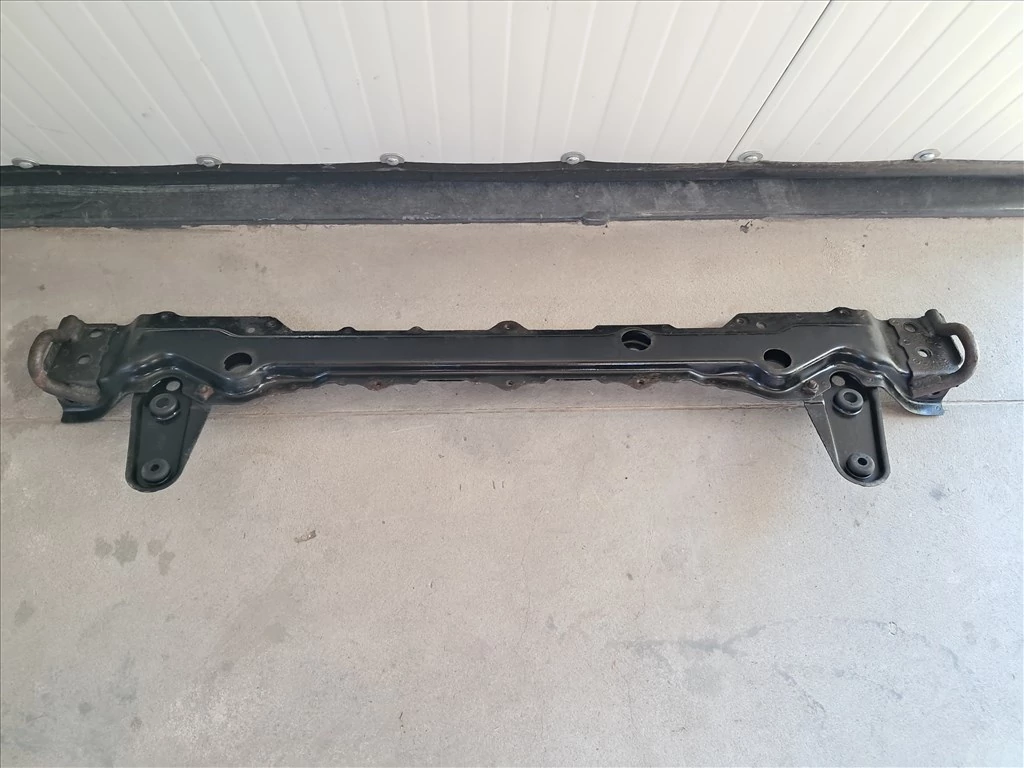 Suzuki Vitara (LY) Alsó hűtőtartó